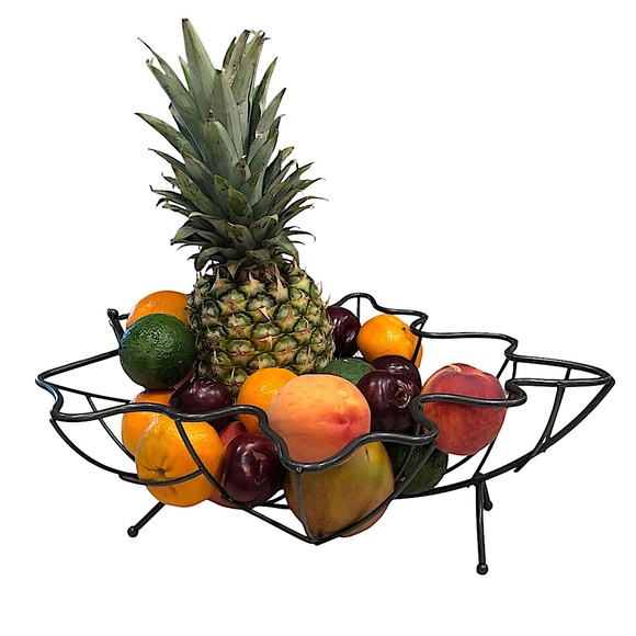 Metallic Sturdy & Durable Leaf Shaped Wire Fruit Basket Tabletop Decor - Picture 1 of 11